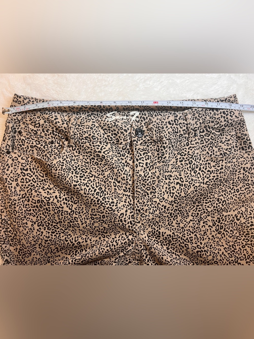 Seven7 Beige and Black Leopard Print Skinny Jeans - Picture 3 of 13